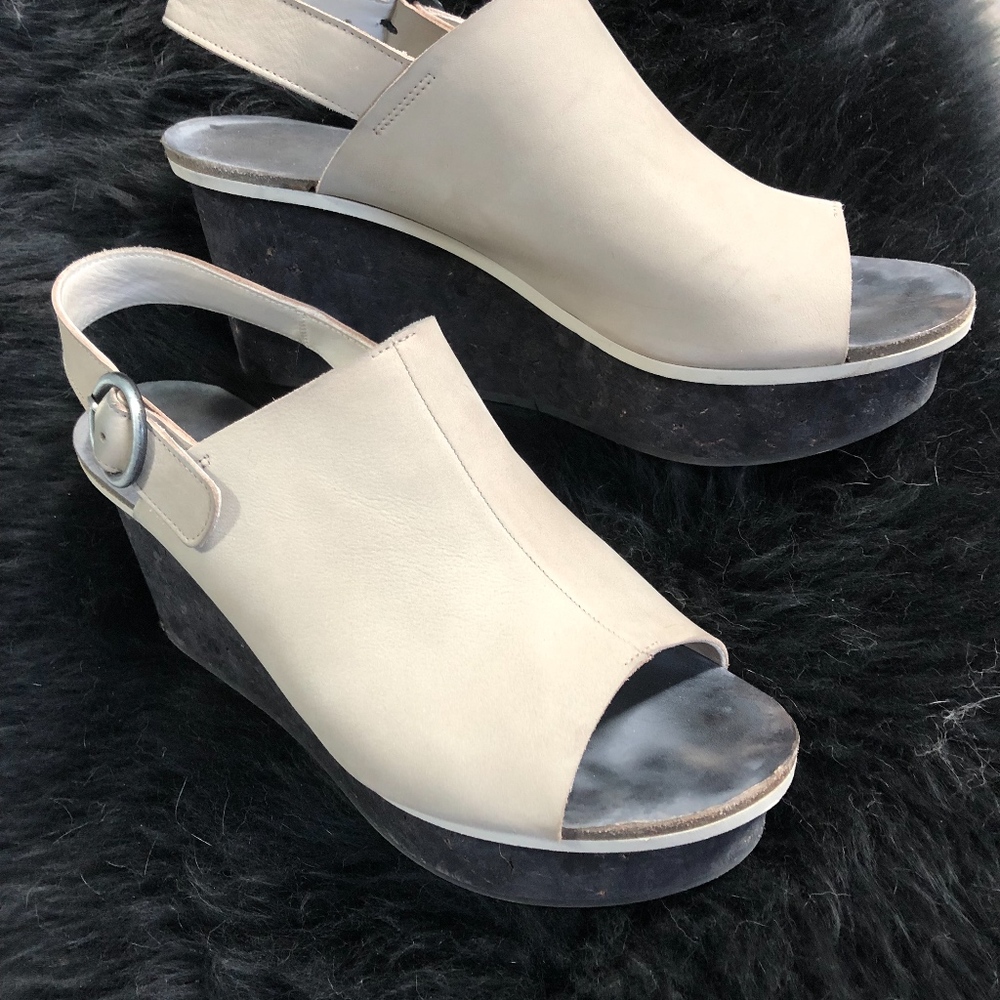 Coclico Sandals - Picture 7 of 7
